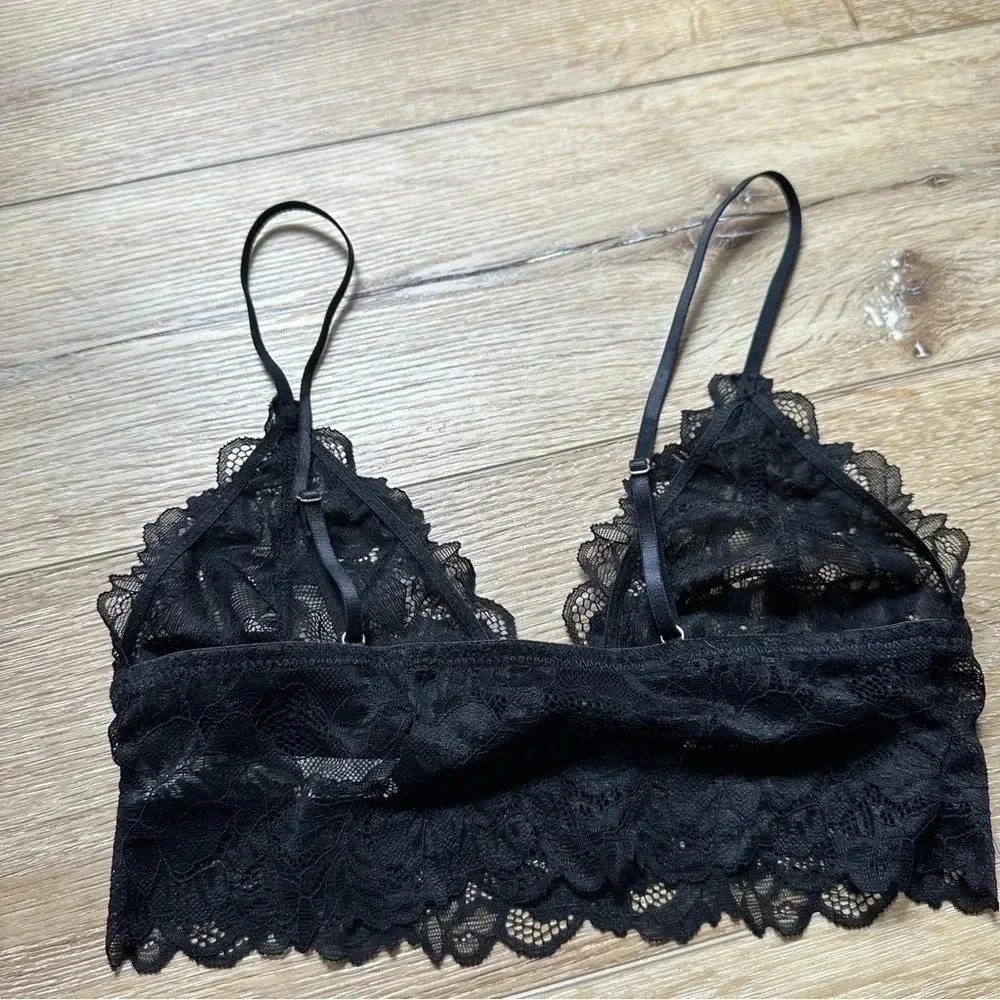 Intimately Free People Black Lace Adjustable Bralette Size XS NWOT